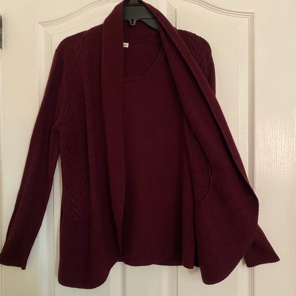 Croft and Barrow Cardigan Sweater with inside top - Picture 3 of 9